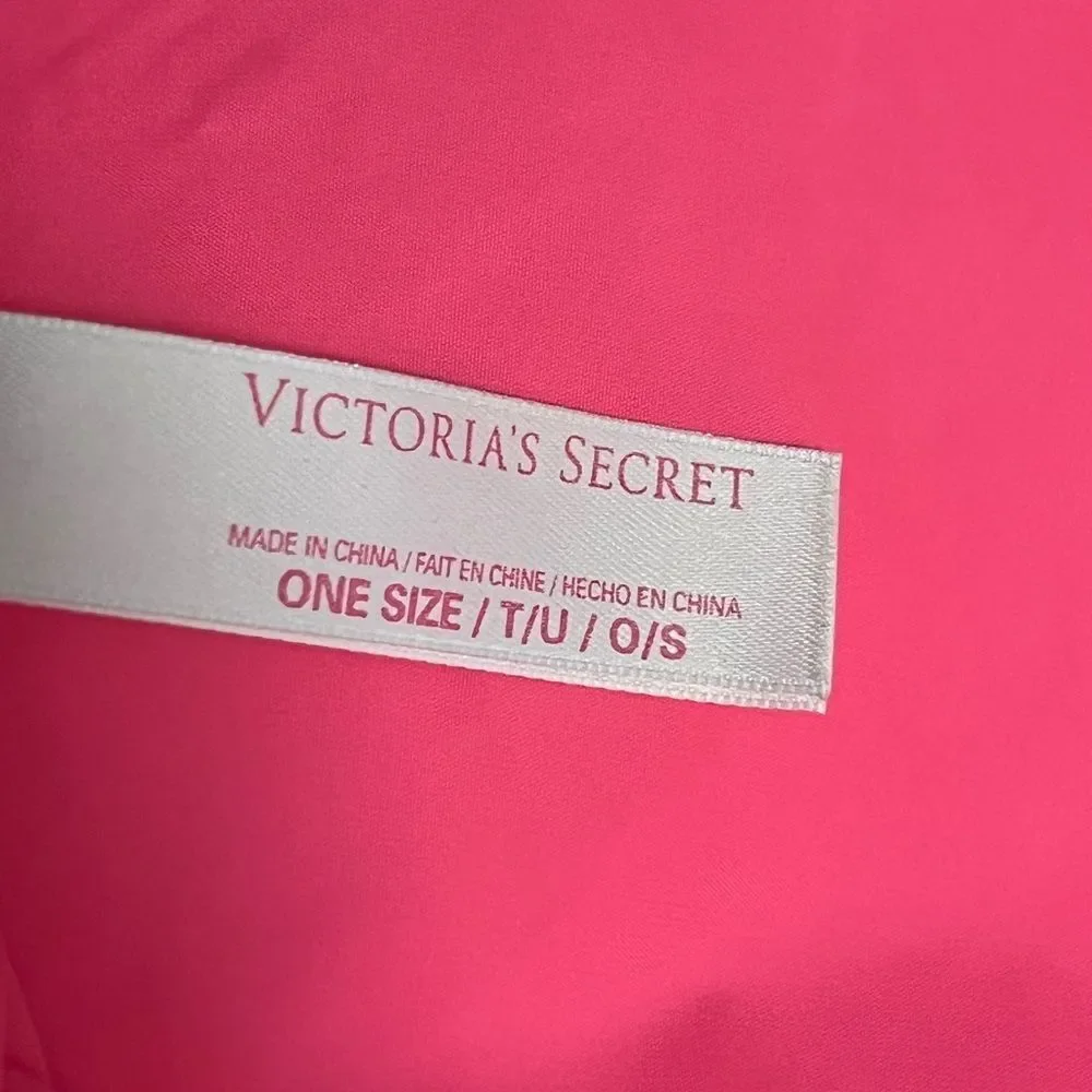 VICTORIA'S SECRET Stripe Beach Towel